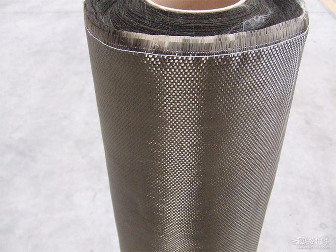 简介玄武岩纤维平纹布是用高强玄武岩纤维编织而成的具有平纹织物